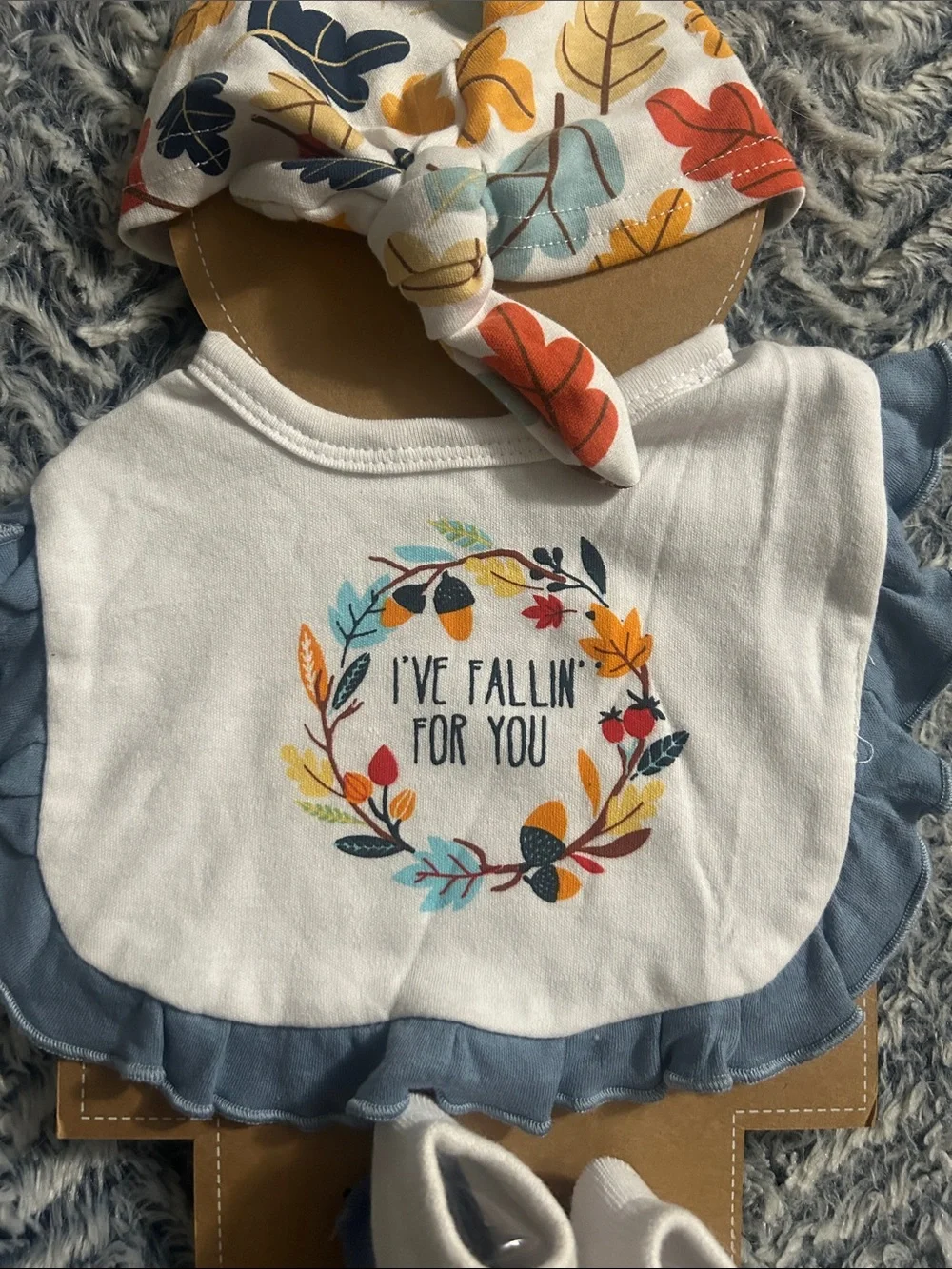 Lila & Jack white bib